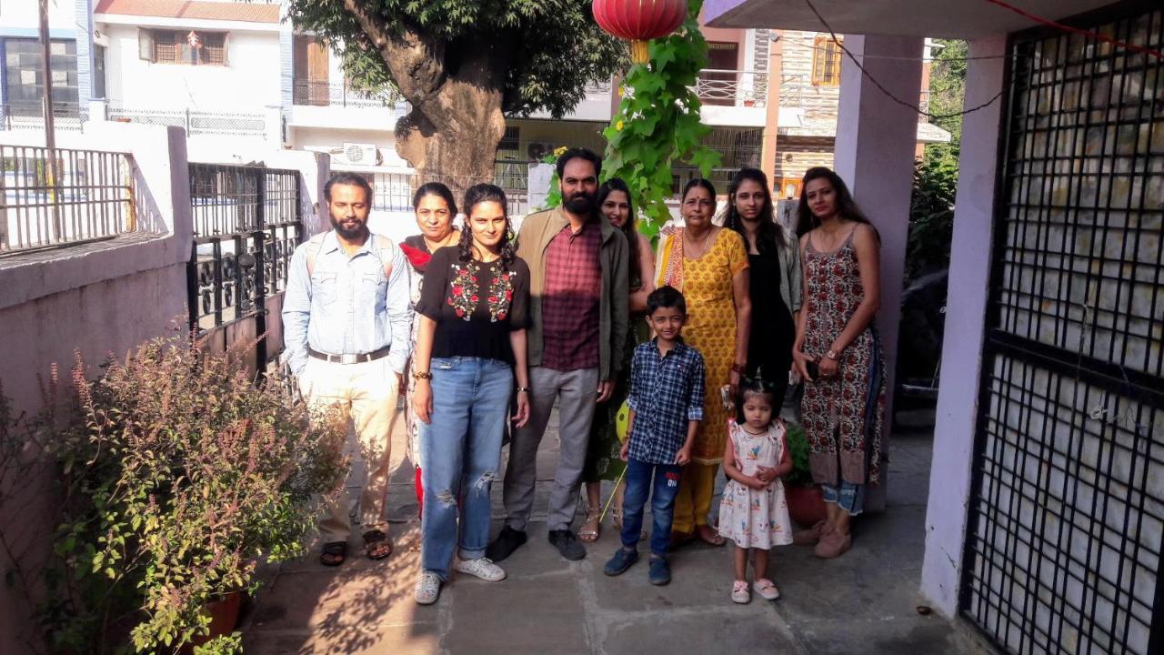 Jaiswal Homestay ジャバルプル エクステリア 写真